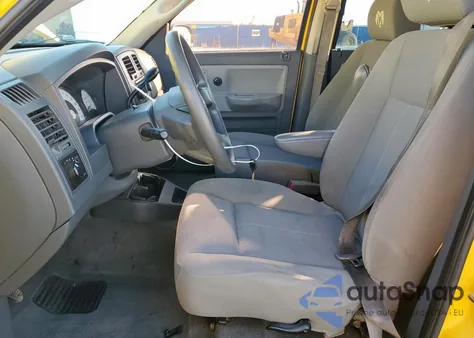 2006 Dodge Dakota Quad z USA, uszkodzony, nr VIN 1D7HE28K46S527550